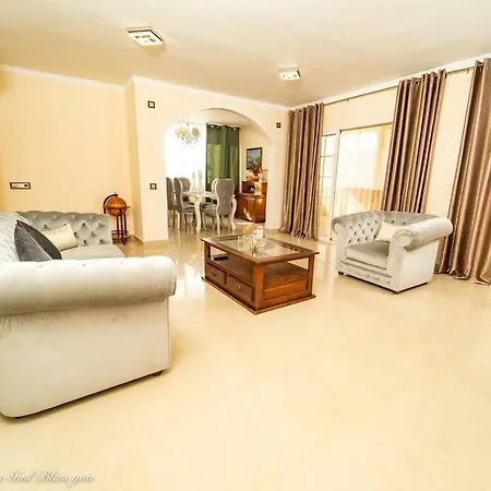 Grand Villa